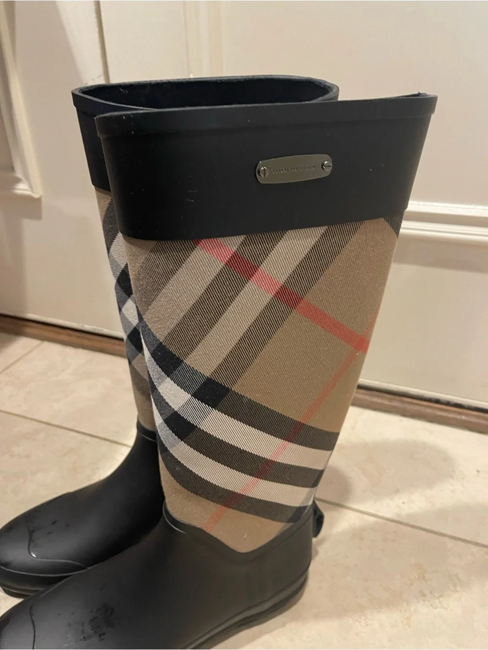 Burberry Rain Boots size 39 Authentic
